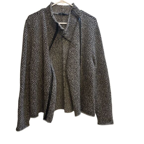 Eileen Fisher Wool Alpaca Blend Asymmetrical Full Zip Sweater Herringbone Sz M - Picture 2 of 6